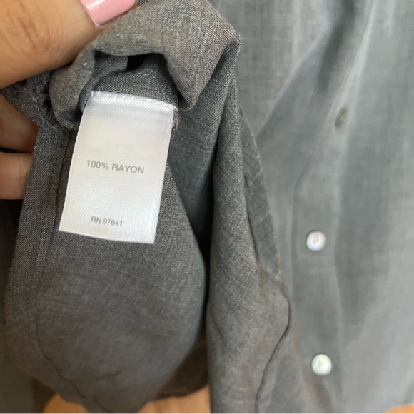 J. Jill Button-Back Tunic Minimalist Gray Long Sleeve Collared High-Low Shirt - Picture 9 of 13